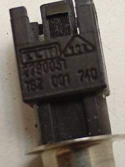 RST703DW кт18 Датчик температуры к стиральной машине Indesit Ariston C00083915 б/у