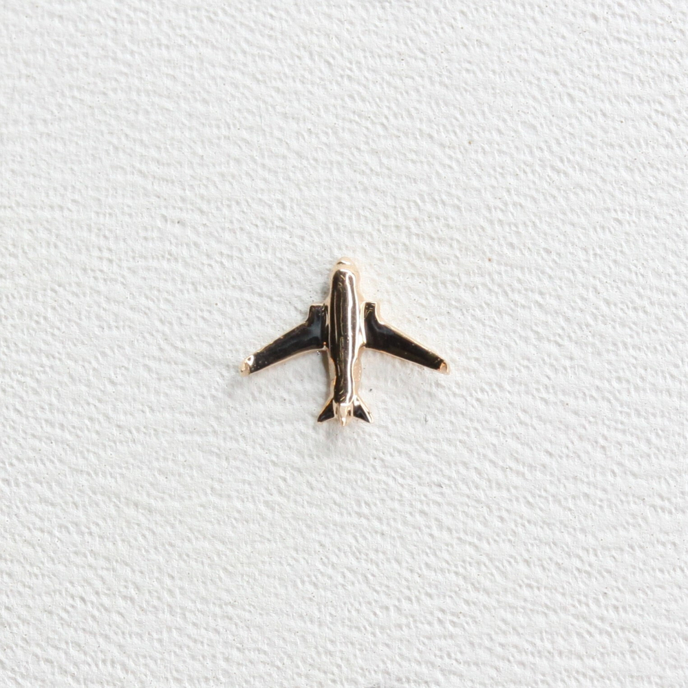 Boeing tops