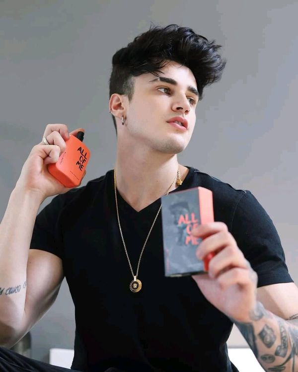 Kasia Cosmeticos All of Me by Alex Mapeli