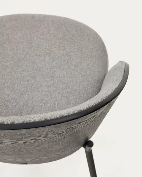 Стул Eamy светло-серый с черной отделкой