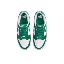 Nike Dunk Low "Green Paisley"