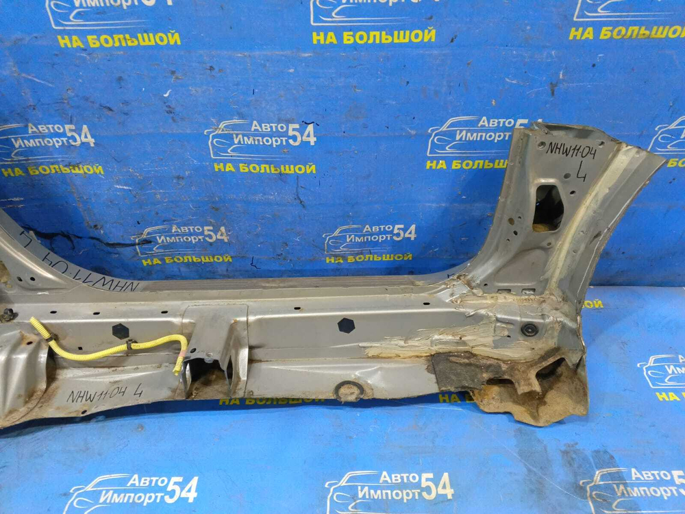 Порог левый (железо) TOYOTA PRIUS 2002