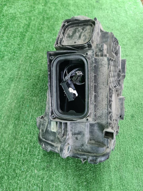 Битая Фара правая Mercedes GLC X253 (2015-2019) LED