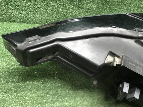 Битая Фара правая Volvo XC60 2 (2017-2021) LED