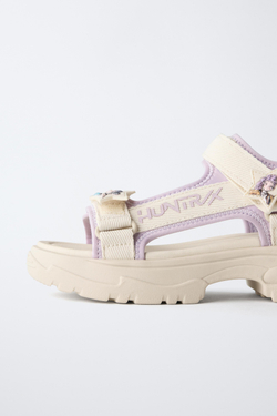 ZARA САНДАЛИИ HUNTRIX KPOP DEMON HUNTERS™ NETFLIX©, БЕЖЕВЫЙ