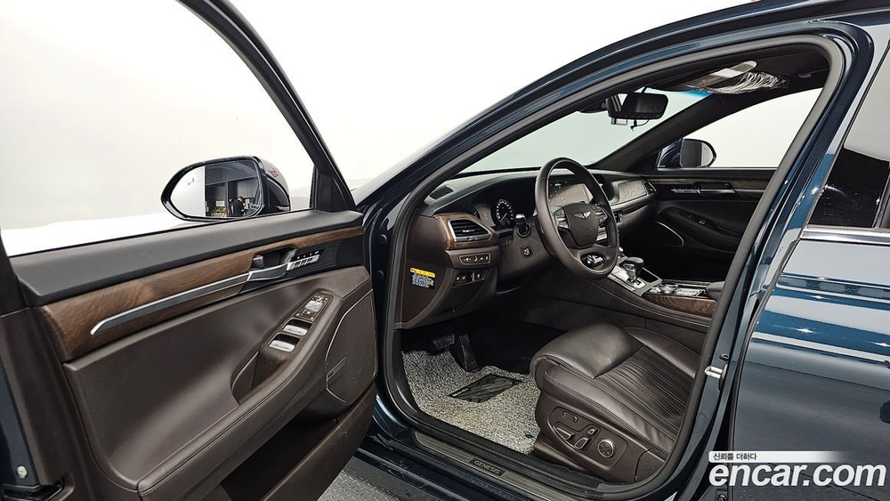 Genesis G90 3.3 T AWD (11.2020)