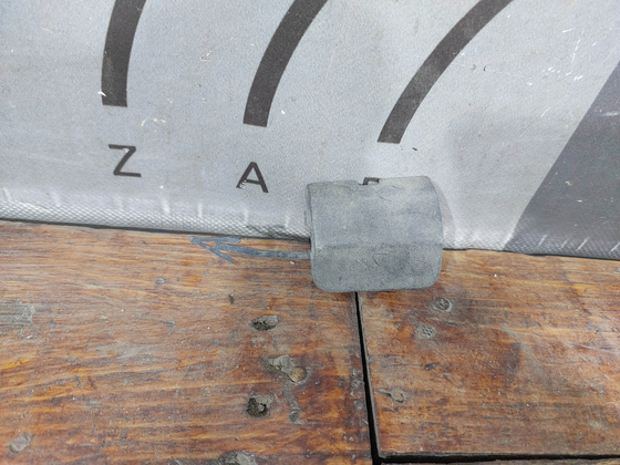 Заглушка буксировочного крюка Ford Mondeo 5 14-22 Б/У Оригинал 5342840