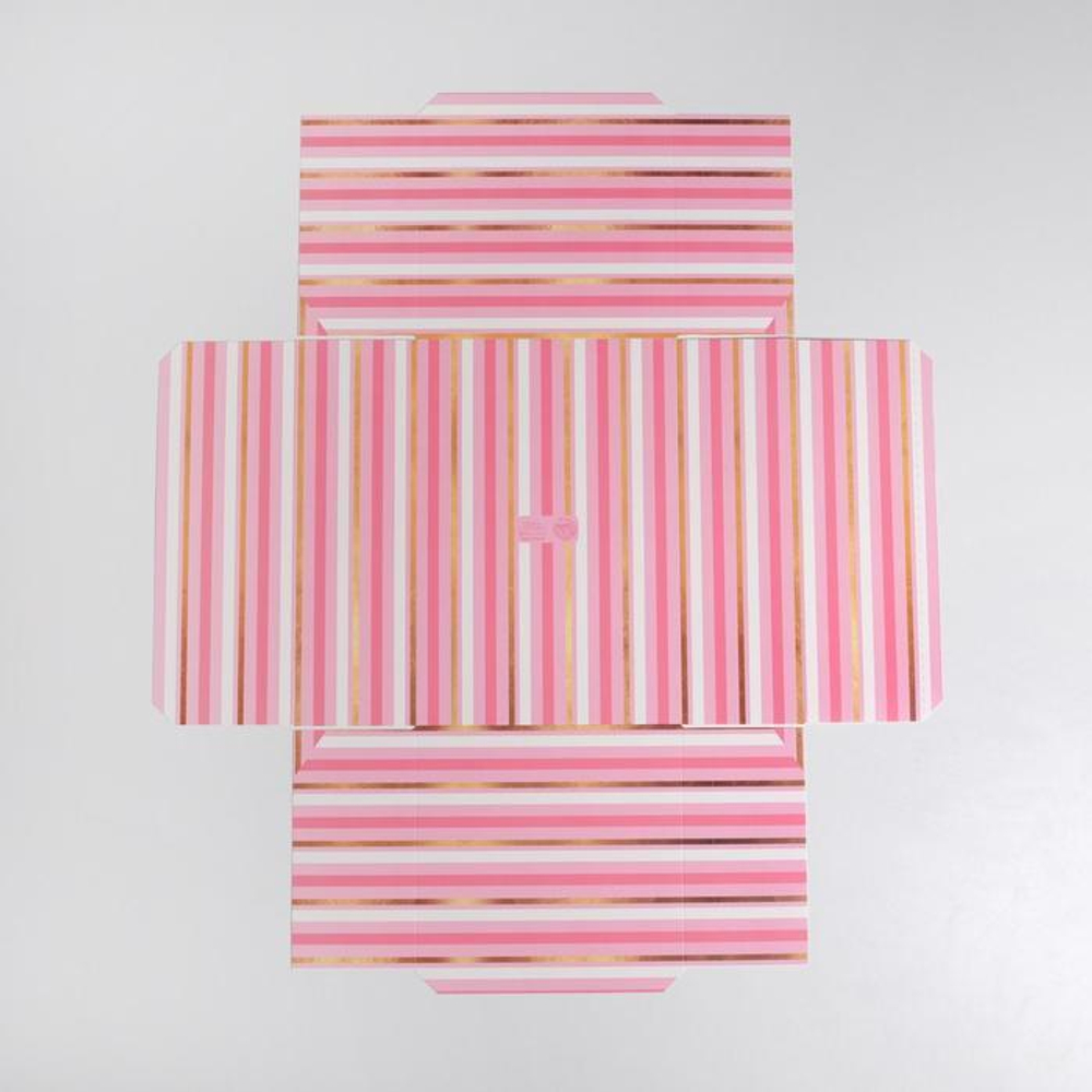 Коробка складная «Единорог», 30 × 20 × 9 см