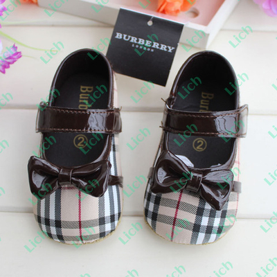 Балетки детские на нескользящей подошве в клетку с бантом