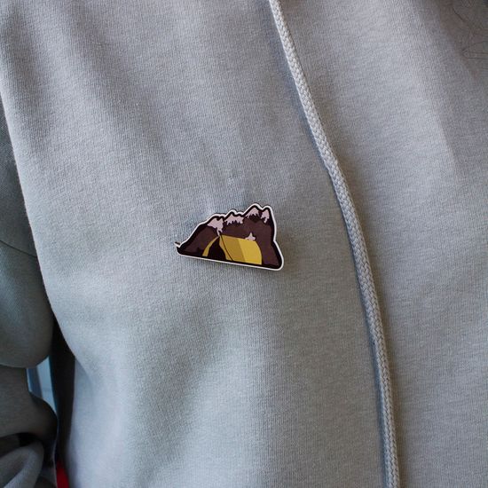 Значок деревянный (брошь)  Camp. Fire Pin