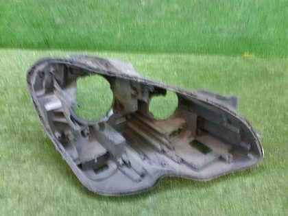 Корпус фары правый Mercedes C w204 (2011-2015)