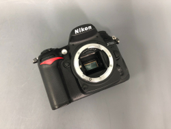 Nikon D7000 + kit 18-55mm 3.5-5.6G VR 5.600 кадров