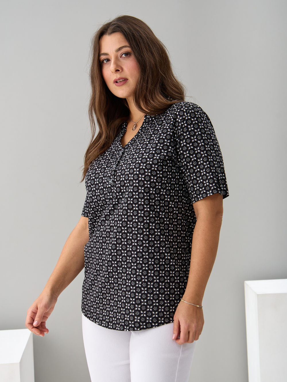 Блузка БЛ-122/ришелье-черный