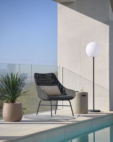 Веревочное кресло Abeli черного цвета La Forma Испания 