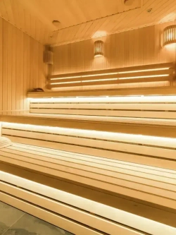 Светодиодная термостойкая лента для сауны 120 LED/м, 14,4 Вт/м, 24 В, влагозащищенная IP68, Белый 4000K, 5 м, с держателем ленты