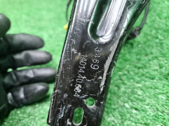 Кронштейн фары левый BMW 3er G20 (2018-н.в.)