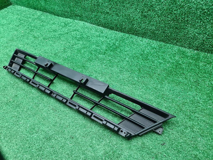 Решетка переднего бампера GAC GN8 (2019-2023)