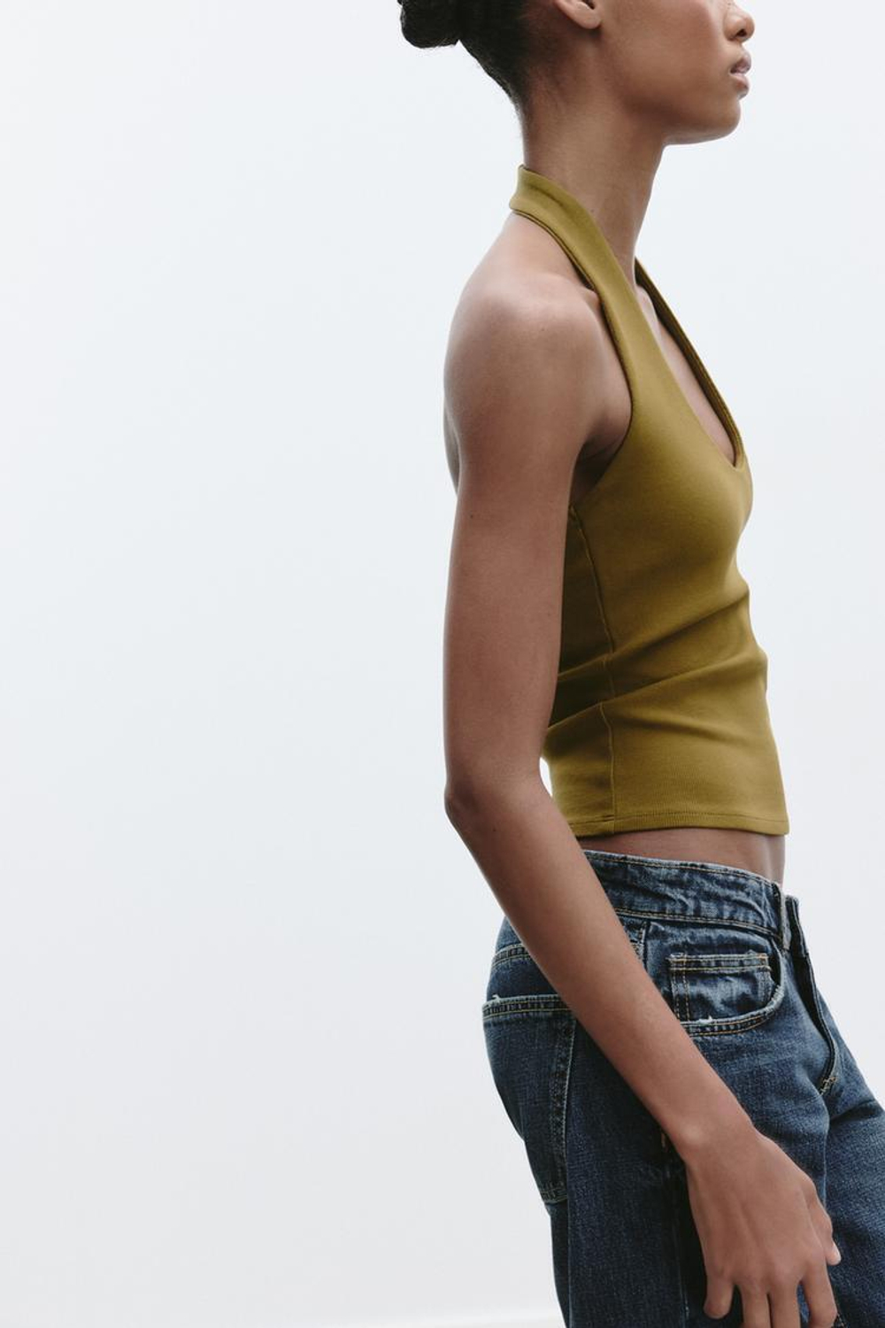 ZARA ТОП С ВЫРЕЗОМ ХАЛТЕР, ОЛИВКОВЫЙ