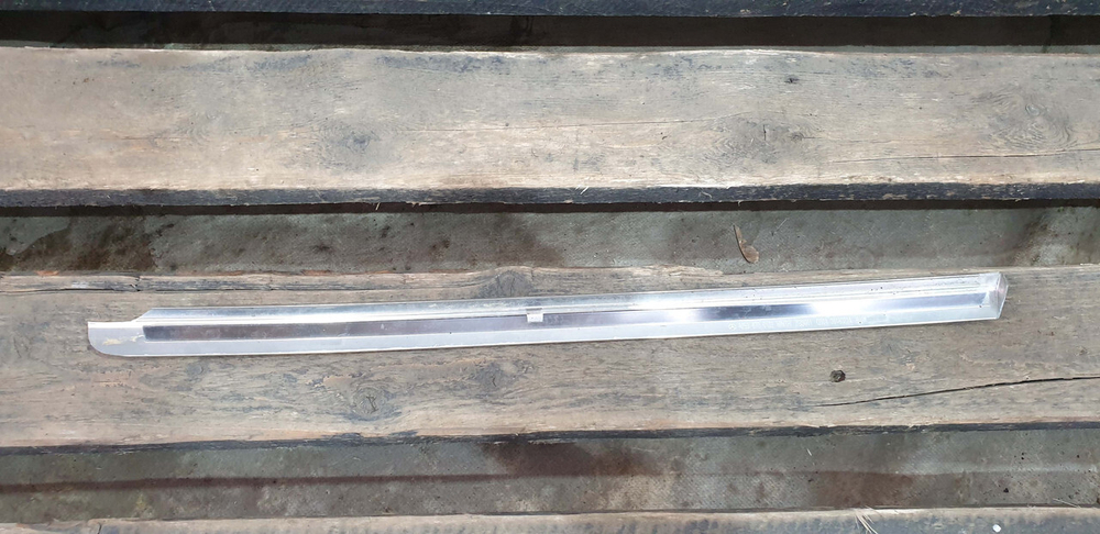 Накладка стекла заднего левого Mercedes GLC (X253) 15-нв Б/У Оригинал A2536700122