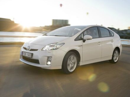 Prius III (XW30)