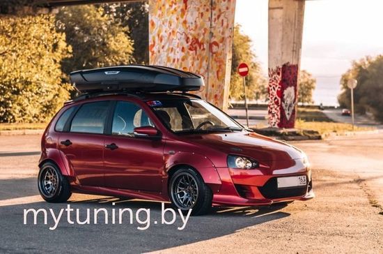 Автобокс Broomer Venture LS (450 л.)  АБС/ПММА (Черный глянец)