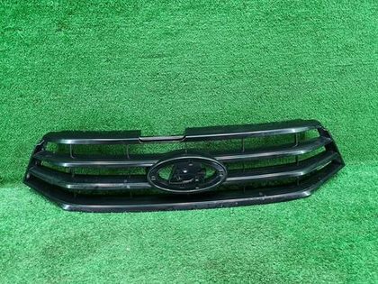 Решетка радиатора Lada Vesta (2015-2022)