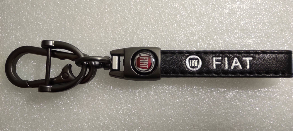 Fiat / брелок автомобильный для ключей, петля (1 шт.), серия Луна