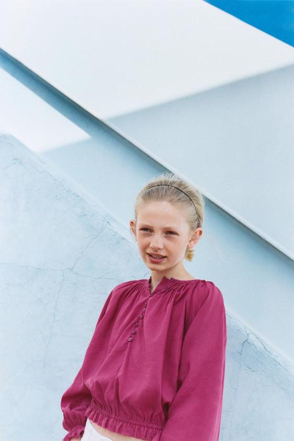 ZARA БЛУЗА С ЗАЩИПАМИ, МАЛИНОВЫЙ