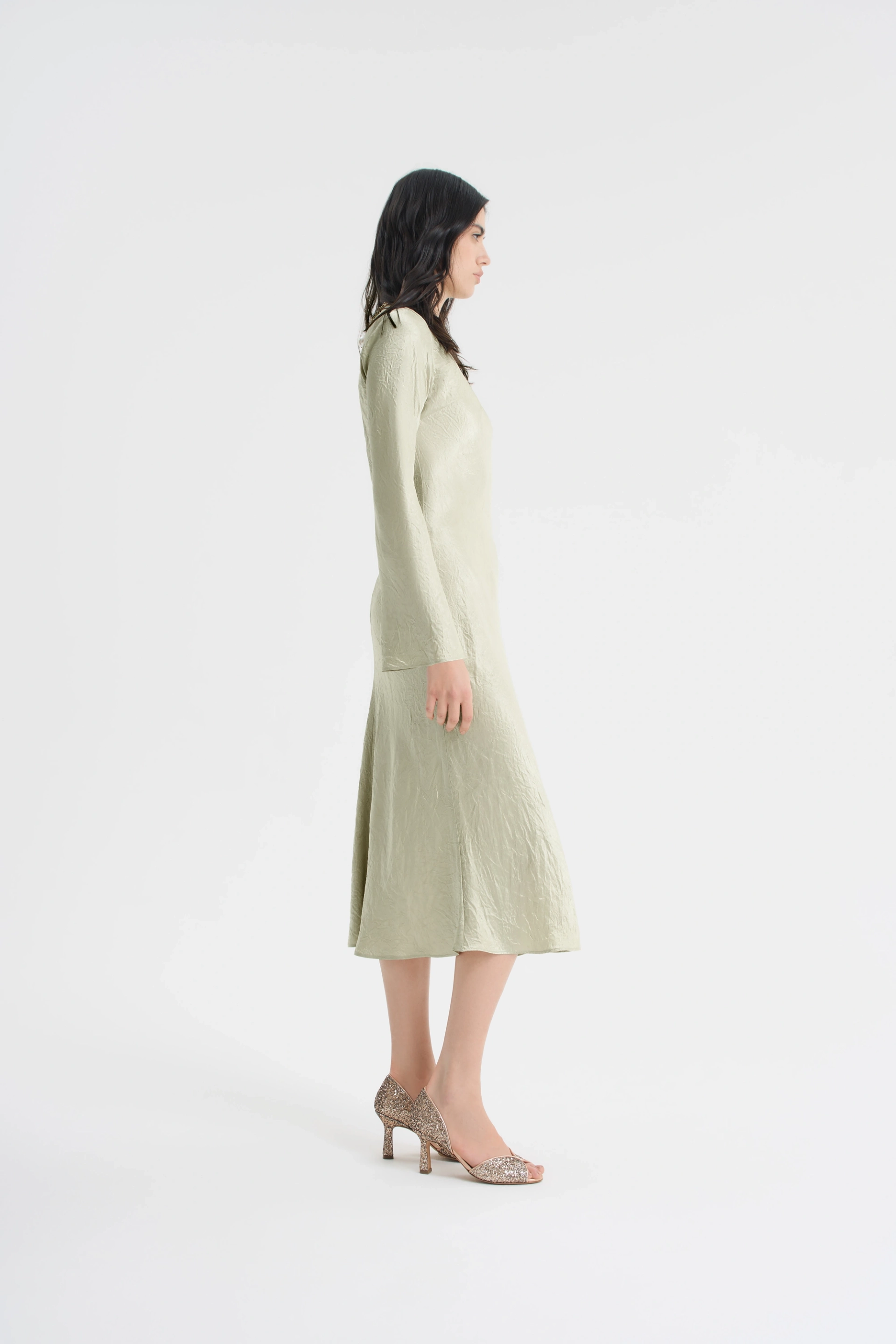 Платье-миди из жатого атласа