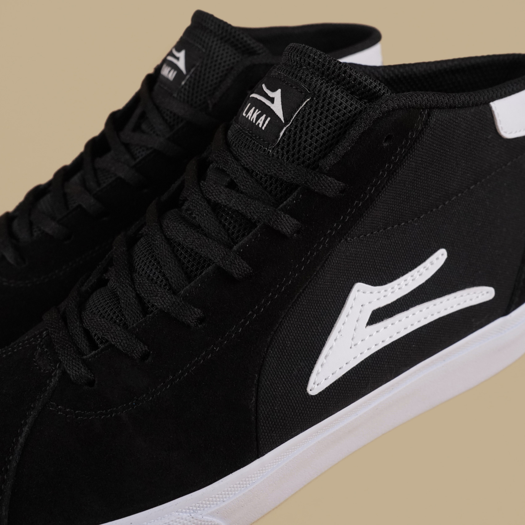 Lakai Flaco 2 Mid (Black Suede) артикул:MS1200113A00-BLKSD - купить в магазине Дайс