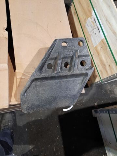 Бокорез 61E7-0102 правый