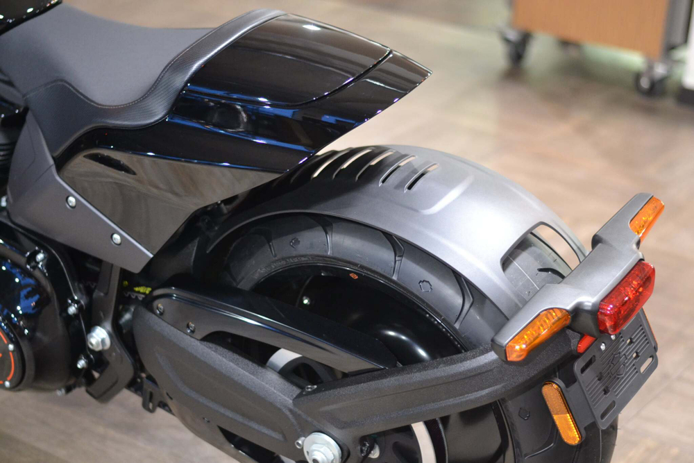 Harley-Davidson® Softail® FXDR™ 114, 2020