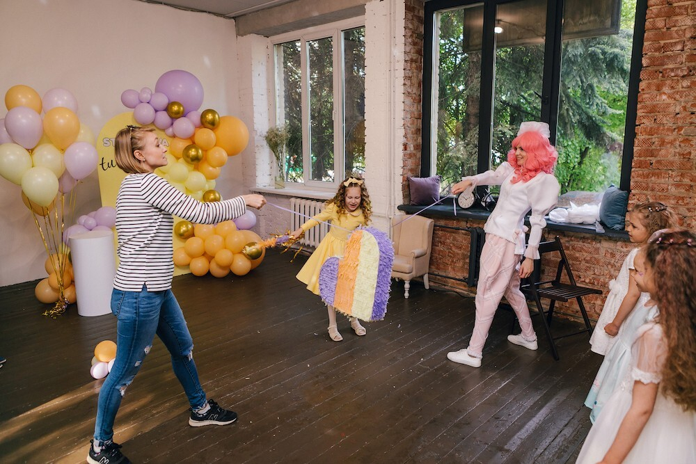 Yellow Party