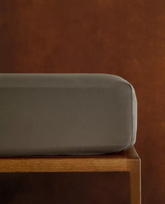 ZARA HOME (300 НИТЕЙ) НАТЯЖНАЯ ПРОСТЫНЯ ИЗ ХЛОПКА, УГОЛЬНЫЙ