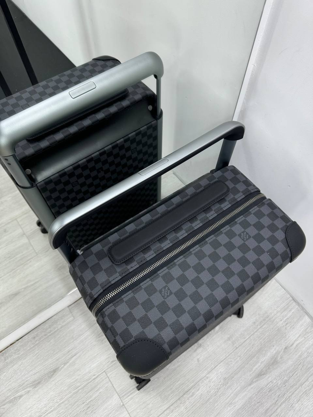 Чемодан Louis Vuitton