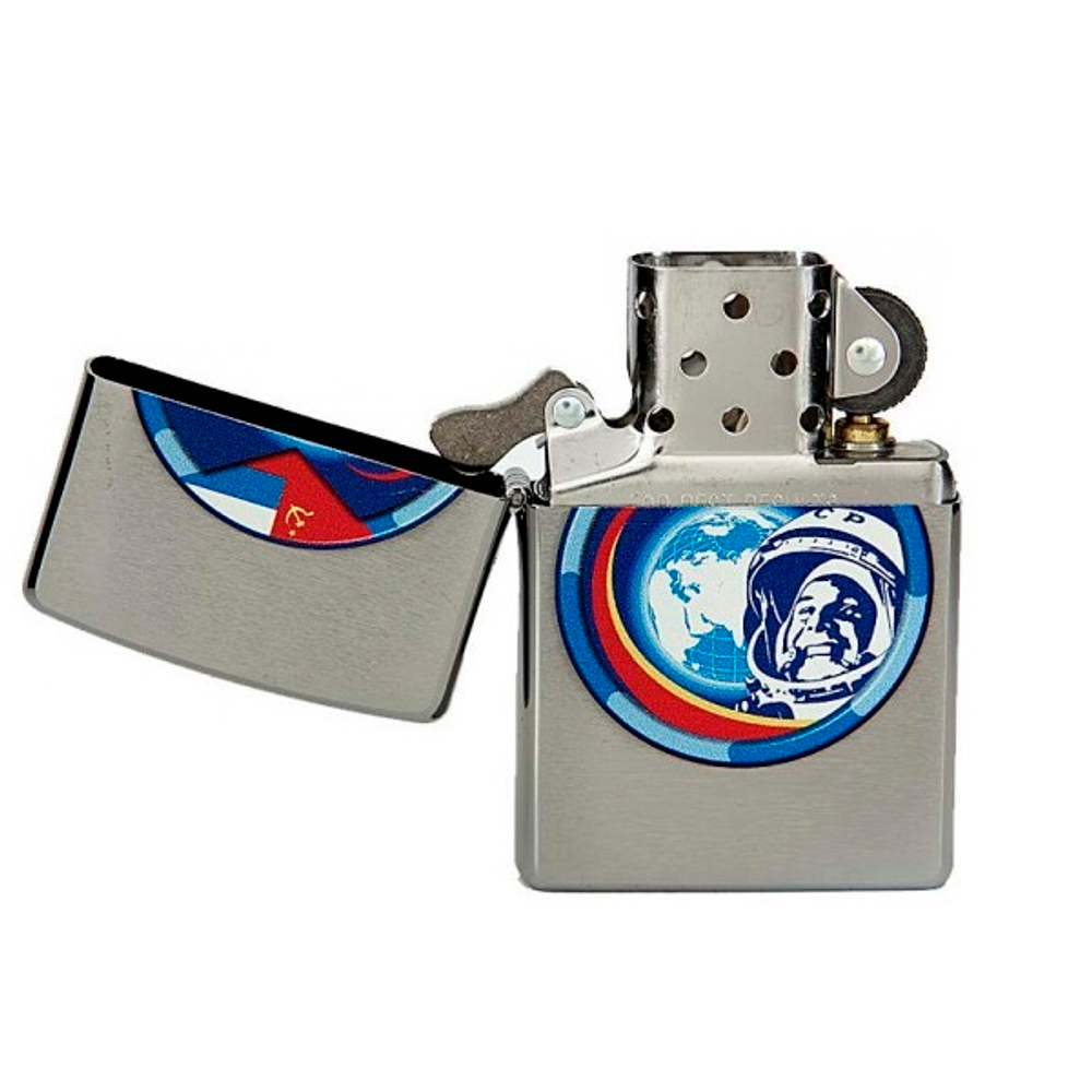 Зажигалка серебристая матовая Zippo Гагарин с покрытием Brushed Chrome