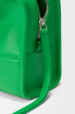 Loewe Маленькая сумка Amazona 180 из мягкой телячьей кожи, зеленый