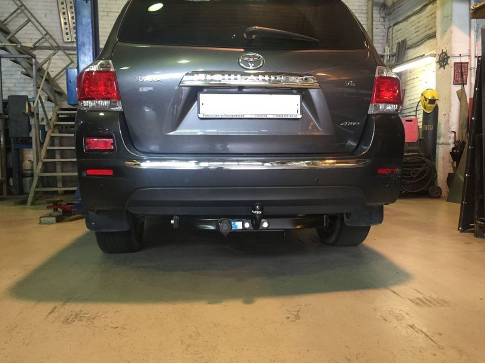 Фаркоп Балтекс для Toyota Highlander II (XU40) 2007-2015(паспорт и сертификат в комплекте)(без электрики)арт.24195821