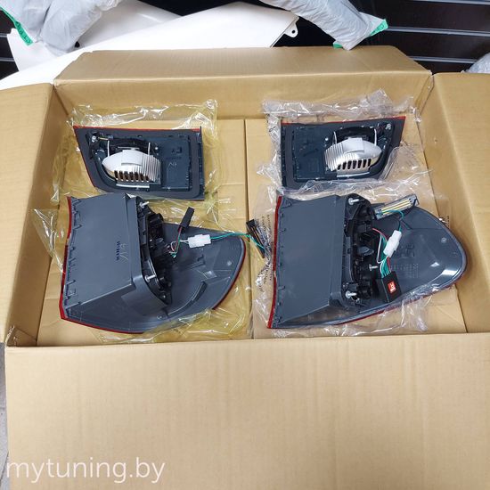 Задние фонари red white led LCI style для BMW X5 E70