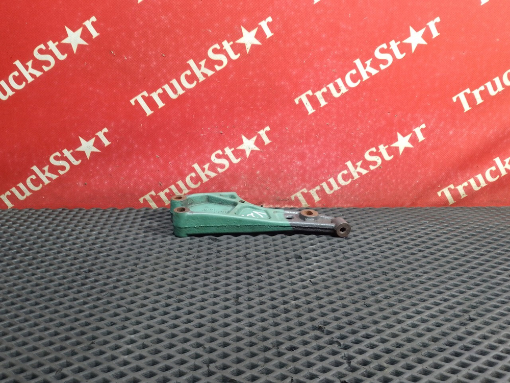 Кронштейн ролика натяжителя