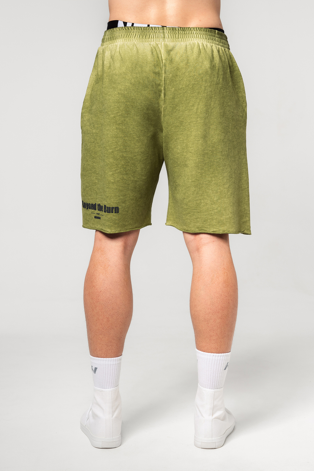 Шорты WASHED-OFF GYM SWEATSHORTS NO BS 367 Зеленые