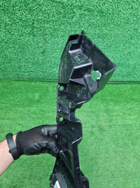 Кронштейн бампера левый Mercedes S W223 (20-нв)