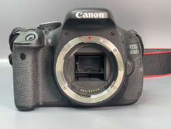 Canon 600D + 18-55mm 3.5-5.6 IS II 6.700 кадров