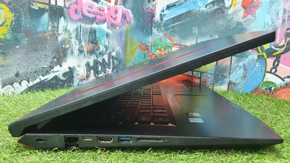 Ноутбук игровой 17" Acer i5/16Gb/GTX 1060 6GB/FHD