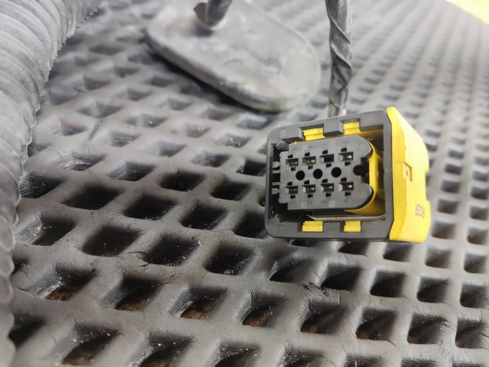 Проводка двери правой