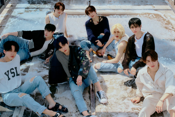 STRAY KIDS STRAY KIDS