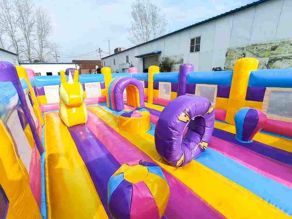 Коммерческий надувной батут «Комиксы» без горки 7*5*2,7 м