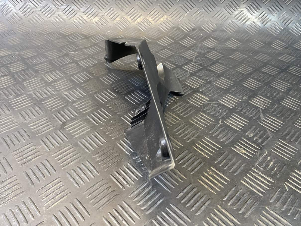 Пластик внутренний правый KTM 250 Duke 2020 JP181218