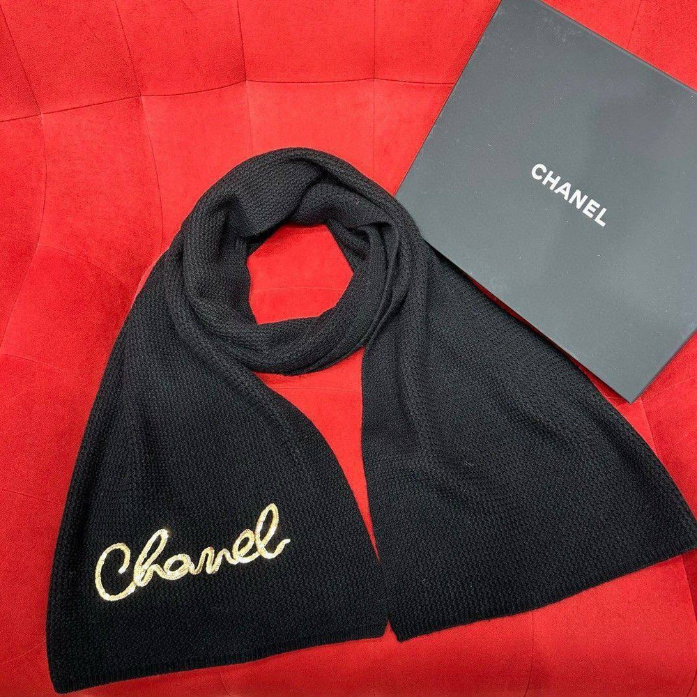 Комплект CHANEL (шапка + шарф + перчатки)