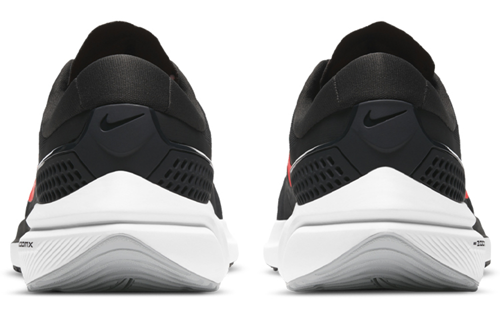 Кроссовки Nike Air Zoom Vomero 15